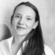 Alexandra Reich, Office Management